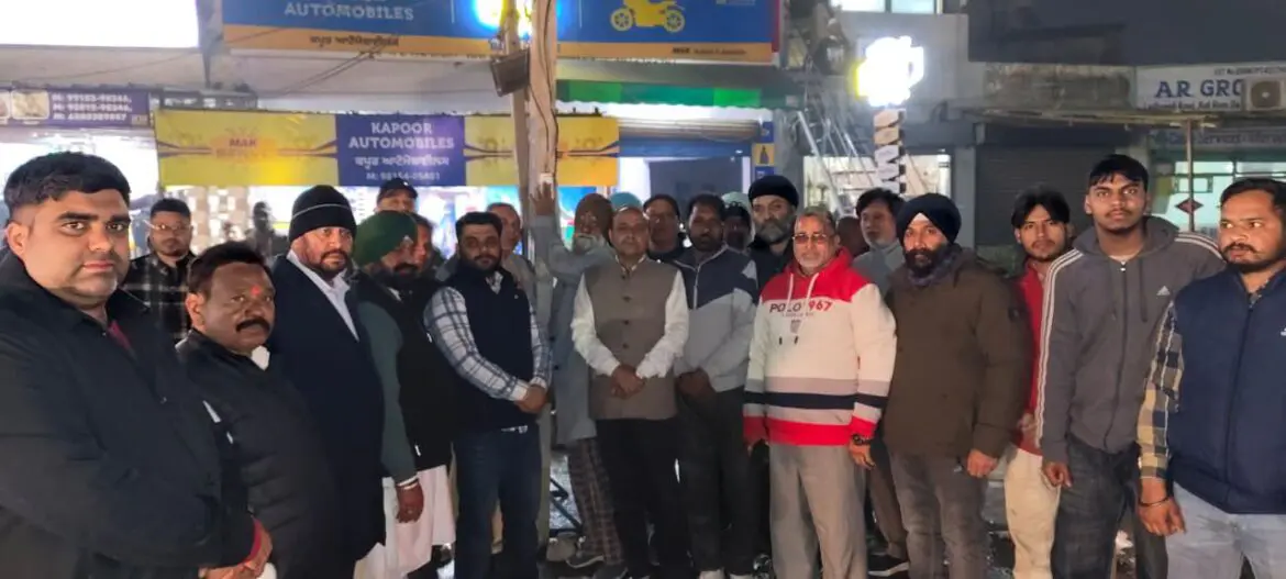 Jalandhar: ਮਹੀਨਿਆਂ ਬਾਅਦ ਲੱਦੇਵਾਲੀ ਫਲਾਈਓਵਰ ਦੀਆਂ ਬੱਤੀਆਂ ਜਗਮਗਾਈਆਂ, ਲੋਕਾਂ ਦੀ ਆਖ਼ਿਰਕਾਰ ਮੰਨੀ ਗਈ ਮੰਗ